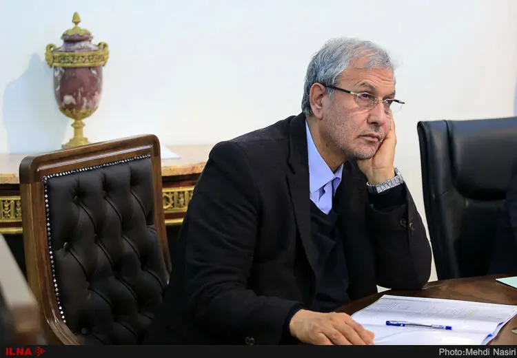 ربیعی: چرا مقامات قبل از رهبری اقدام به کاهش نگرانی جامعه درباره مسمومیت‌ها نکردند؟