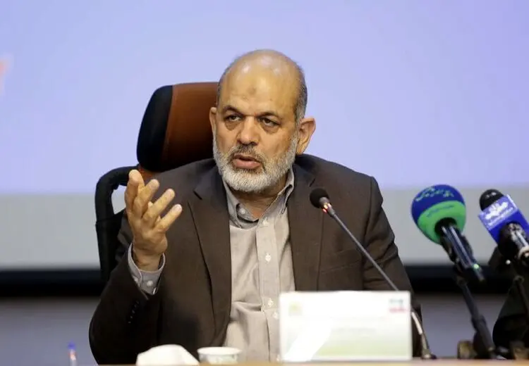 وزیر کشور توئیت جنجالی‌اش را پاک کرد!