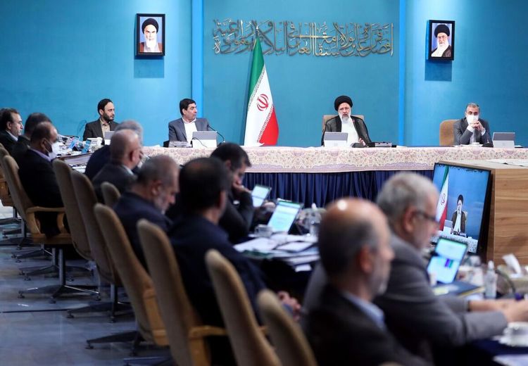 انتقاد روزنامه جمهوری اسلامی از سیاست‌های اقتصادی دولت‌ها