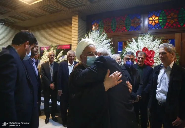 حضور روحانی و ظریف در مراسم ختم برادر علی اکبر صالحی