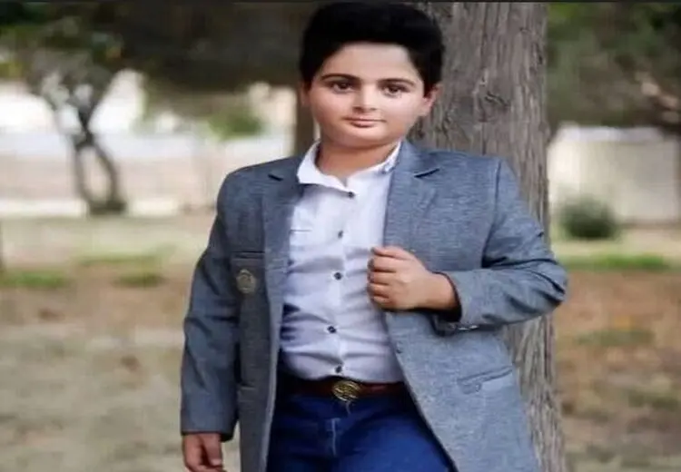 دیدار نوروزی دوستانِ کیان پیرفلک با او، سر مزارش + عکس