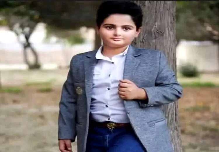 دیدار نوروزی دوستانِ کیان پیرفلک با او، سر مزارش + عکس