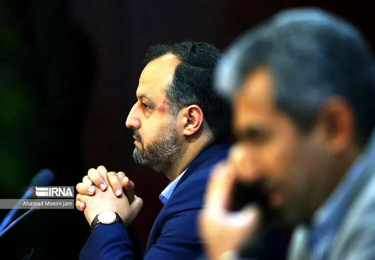 وزیر اقتصاد باز هم وعده داد: نرخ تورم را کاهش می دهیم