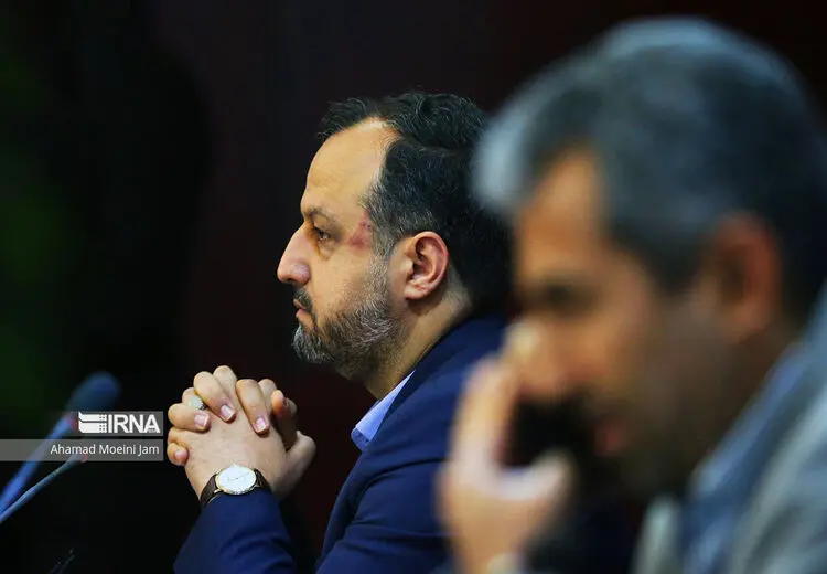وزیر اقتصاد باز هم وعده داد: نرخ تورم را کاهش می دهیم