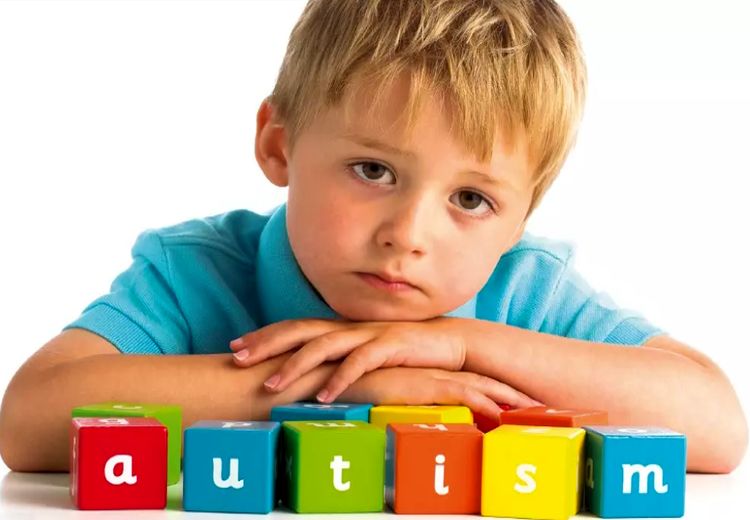  اوتیسم و آنچه در مورد آن باید بدانید