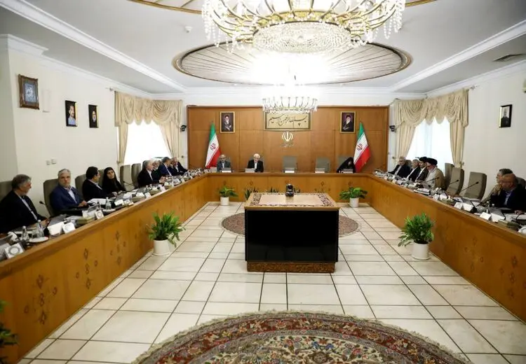 عارف: داوطلب تحریم نیستیم