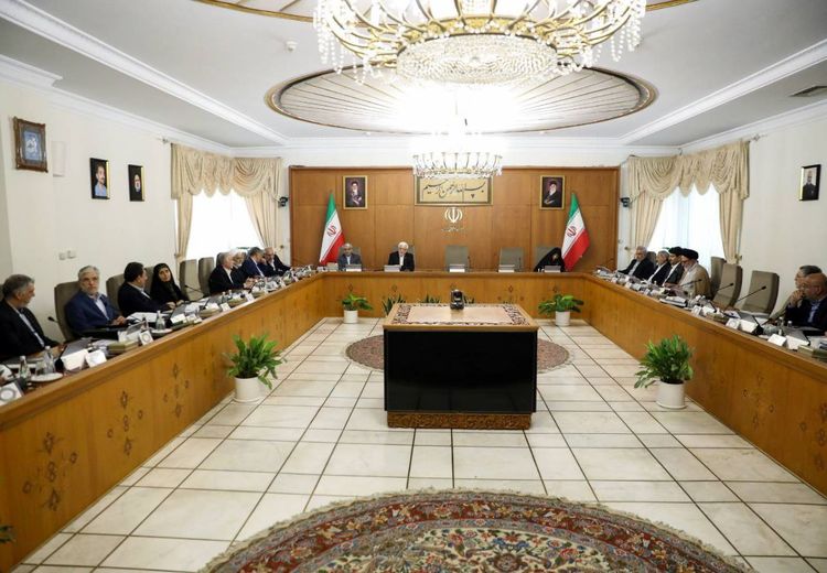 عارف: داوطلب تحریم نیستیم