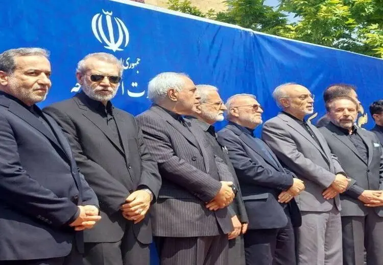 برگزاری مراسم تشییع شهید امیرعبداللهیان در خیابان سی تیر با حضور وزرای خارجه سابق و چهره های سیاسی