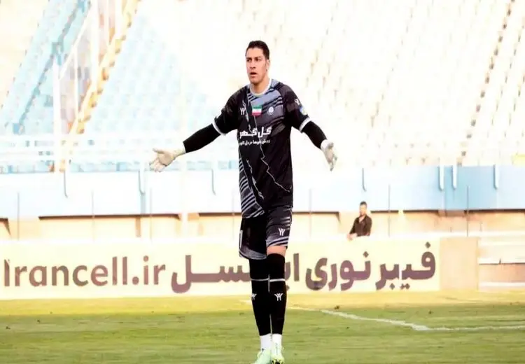 اخباری: از استقلال و سپاهان و فولاد و پرسپولیس پیشنهاد داشتم