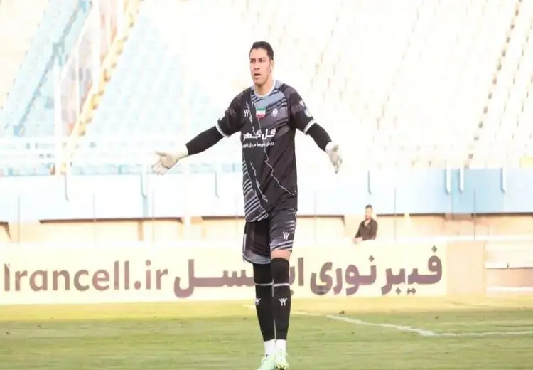 اخباری: از استقلال و سپاهان و فولاد و پرسپولیس پیشنهاد داشتم
