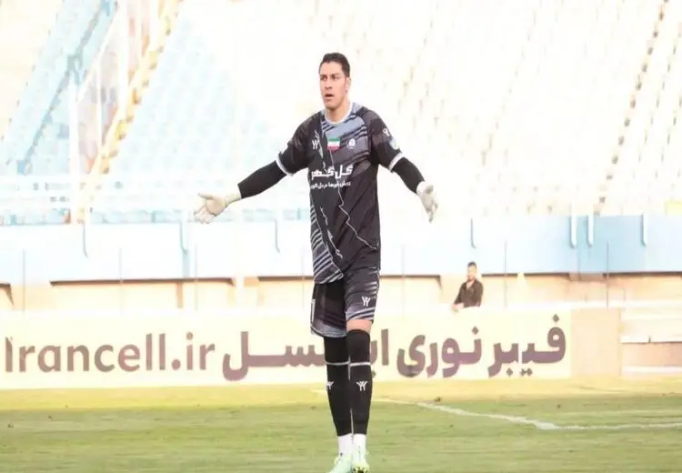 اخباری: از استقلال و سپاهان و فولاد و پرسپولیس پیشنهاد داشتم
