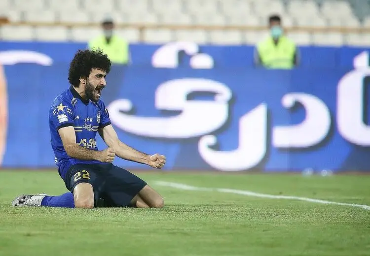 نساجی به دنبال جذب هافبک سابق استقلال