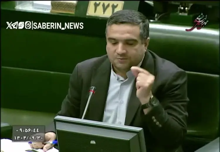  نماینده مجلس : در بندر رجایی برنج‌ها را به دریا می‌ریزند!