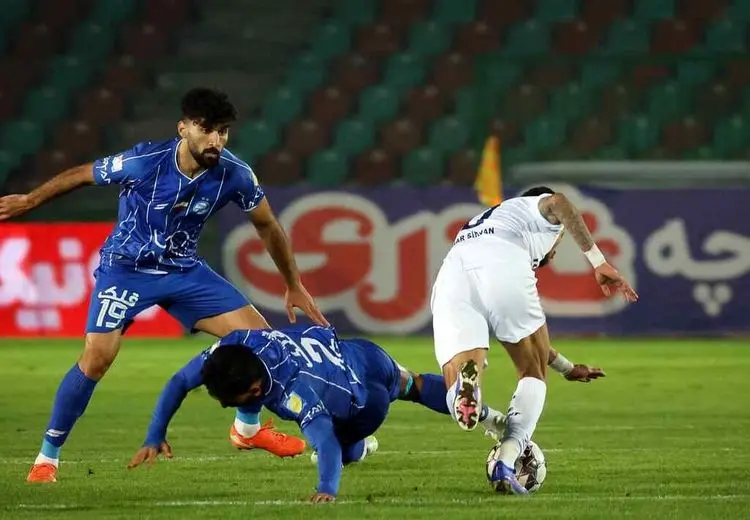 انتقاد پیشکسوت استقلال از ساپینتو: او نمی‌تواند بازیکنان را مدیریت کند