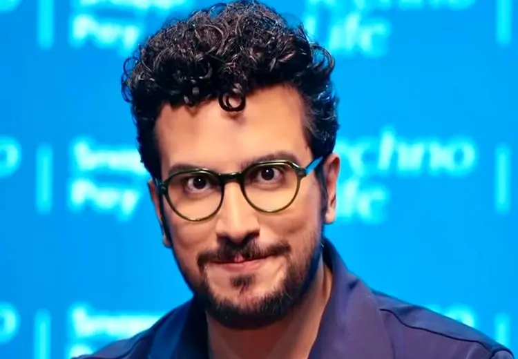 اولین حضور امیرحسین قیاسی و همسرش در یک مراسم رسمی + فیلم