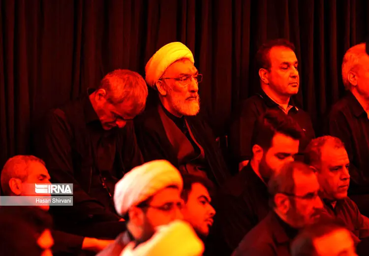 پورمحمدی پای منبر شیخ حسین انصاریان/ عکس