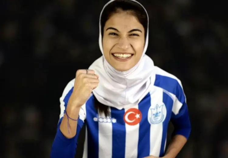 گلنوش خسروی: ایران اگر ویران هم باشد برای من محبوب است + عکس