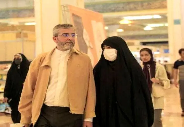 لباس باقری کنی در نمایشگاه کتاب جنجالی شد!