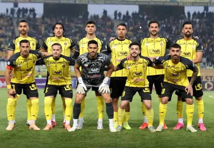 صدر جدول لیگ برتر فوتبال طلایی شد