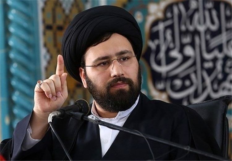 سید علی خمینی : مردم انتقادات زیادی دارند اما پای جمهوری اسلامی می‌ایستند