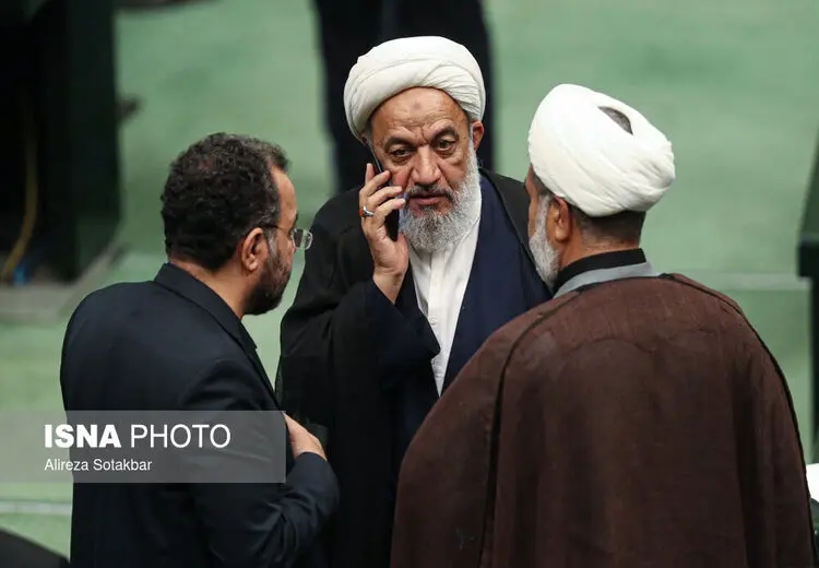 آقاتهرانی: لیست جبهه پایداری با رفاقت بسته نمی‌شود/ مشارکت بالای ۵۰ درصد است