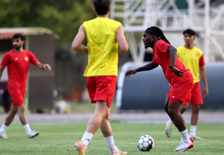 شوک به پرسپولیس ؛ فیفا بیفوما را محروم کرد!