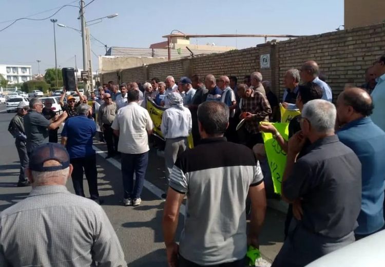 بازنشستگان در این شهرها تجمع اعتراضی کردند