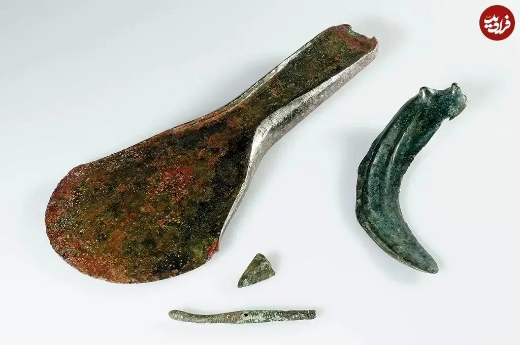 پیدا شدن تبر ۳۵۰۰ ساله توسط یک جستجوگر آماتور | عکس