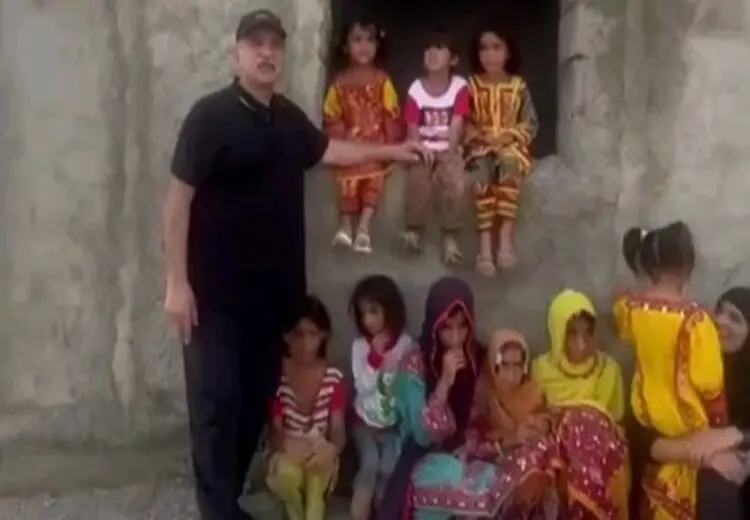 پرویز پرستویی در سیستان و بلوچستان: این بچه‌های مظلوم چه گناهی مرتکب شده‌اند؟