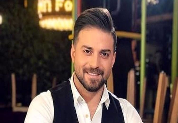 گریه خواننده معروف در کنسرت همزمان با شایعه طلاقش + فیلم