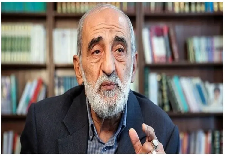 حمله حسین شریعتمداری به مهدی فضائلی بخاطر توئیتش درباره گشت ارشاد