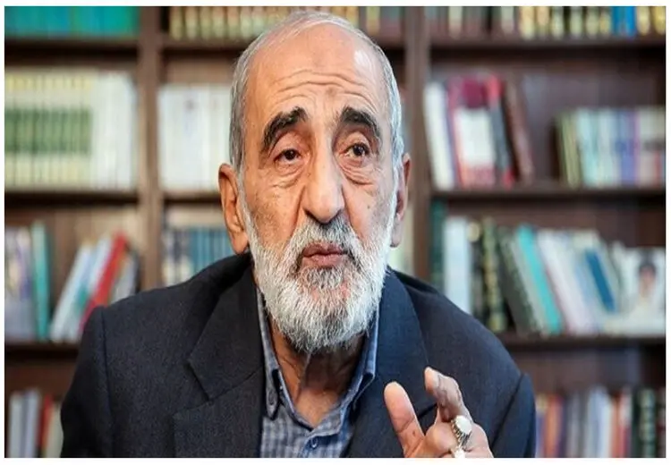 حمله حسین شریعتمداری به مهدی فضائلی بخاطر توئیتش درباره گشت ارشاد