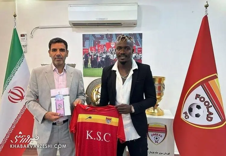 مهاجم سابق پرسپولیس و استقلال به فولاد پیوست