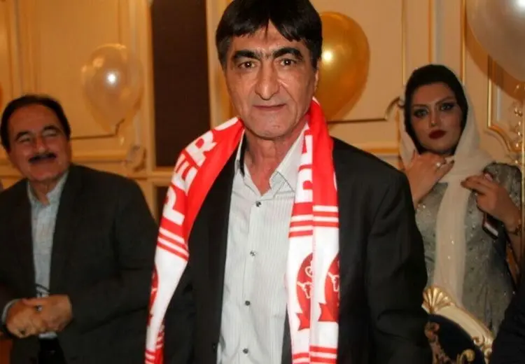 کنایه سنگین ناصر محمدخانی به بازیکنان تیم‌ملی + عکس