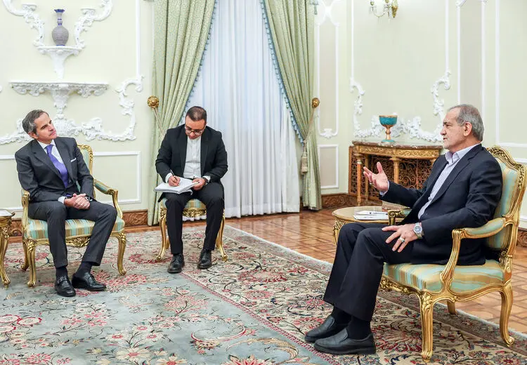 پزشکیان در دیدار با گروسی: ایران به دنبال صلح و امنیت در جهان است