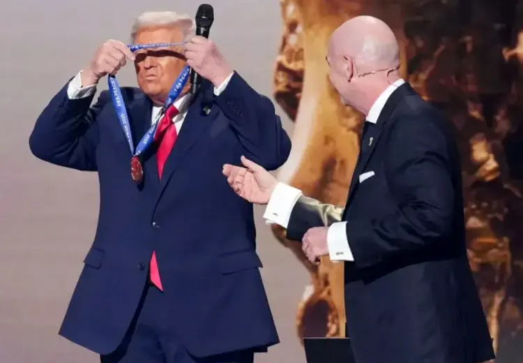 جایزه صلح زورکی به ترامپ رسید!