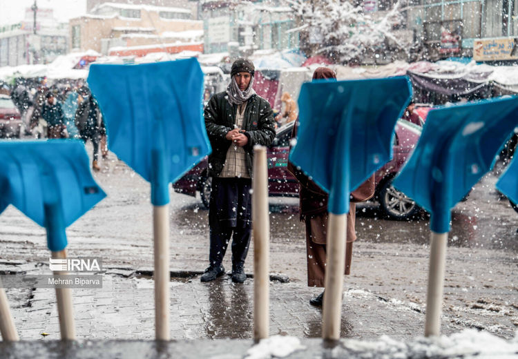 مردم افغانستان و برف