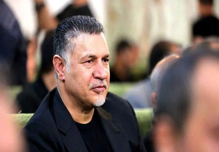 تازه‌ترین عکس از علی دایی  در کنار خواننده پاپ / عکس