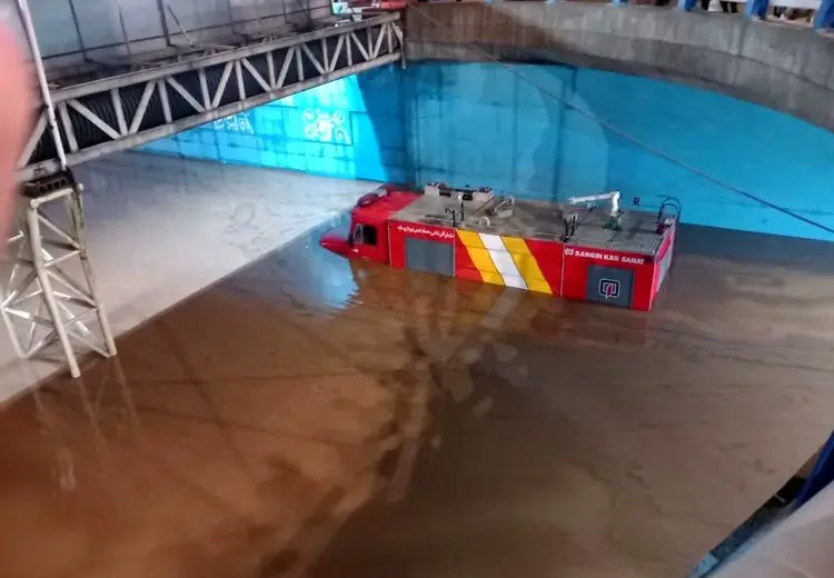 بارندگی سیل‌آسا در ساوه/ ۲۶ شهروند نجات یافتند + تصاویر