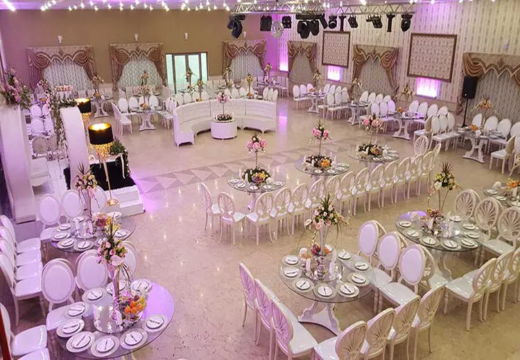  تالارهای عروسی در حال تعطیلی کامل/ زوجهای جوان عروسی نمی گیرند یا حداکثر ۵۰ یا ۶۰ نفر دعوتی دارند!