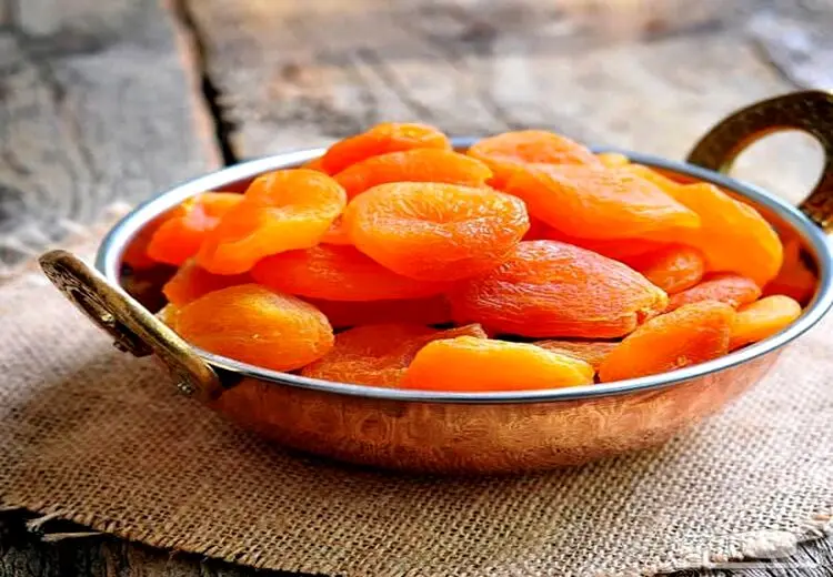 فواید فروان برگه زردآلو برای رفع یبوست، کم‌خونی و تنظیم فشارخون