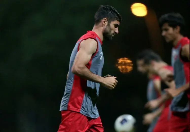 اشتباه کادرفنی پرسپولیس در مورد میلاد محمدی!