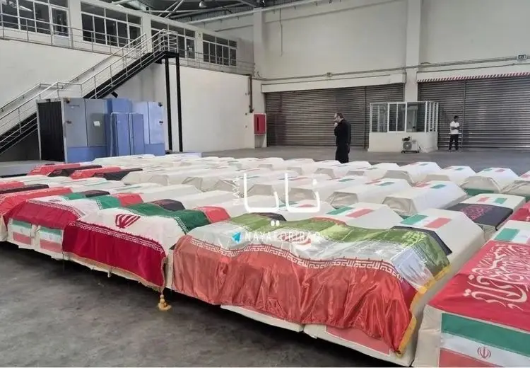 اولین تصویر منتشر شده از پیکرهای شهدای ناوشکن دنا