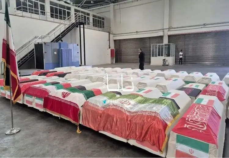 اولین تصویر منتشر شده از پیکرهای شهدای ناوشکن دنا