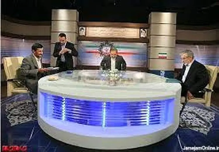 کلهر: احمدی نژاد، خود را شاگرد میرحسین موسوی می‌دانست