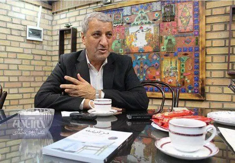 رجایی: قالیباف زیر تیغ «مصلحت» خالص‌سازهاست/ ویترین انتخابات، تک محصولی شده 