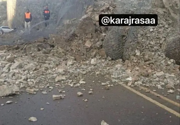 ریزش کوه در جاده چالوس + عکس