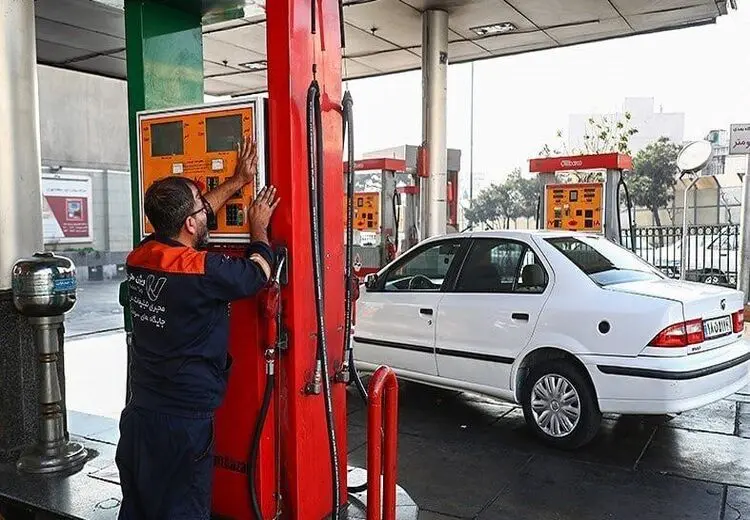 اتصال پمپ بنزین‌ها به کارتخوان سیار تا یک‌ ماه دیگر