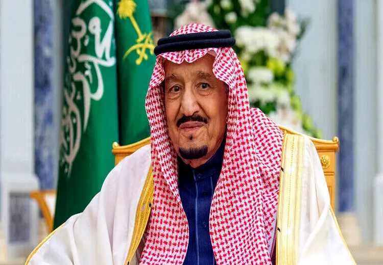 ملک سلمان سه تن از مقامات ارشد سعودی را برکنار کرد
