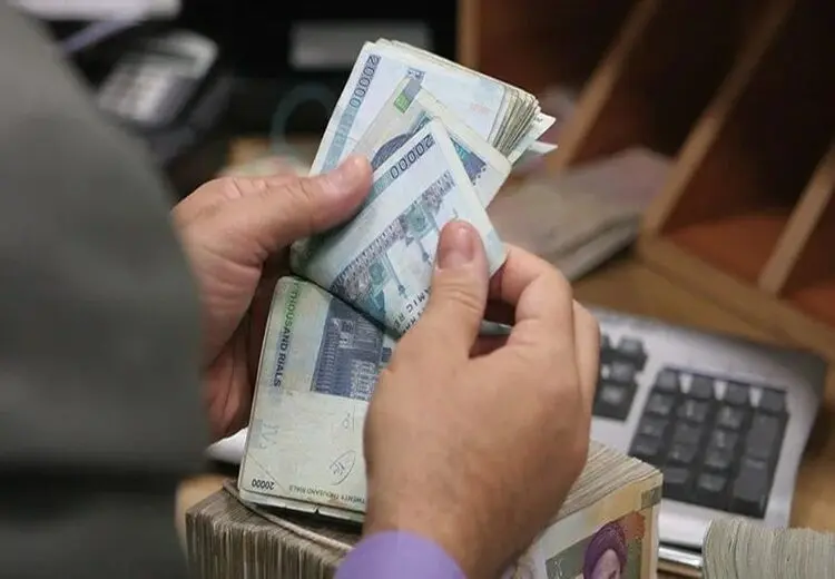 دست شرکتهای دولتی در جیب بانکها و افزایش 135 درصدی بدهی به بانک مرکزی